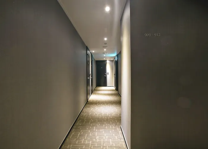 Gnb Hotel 4*