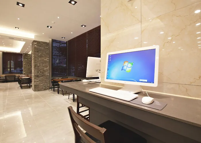 Gnb Hotel 4*
